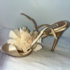 Badgley Mischka creme rose
